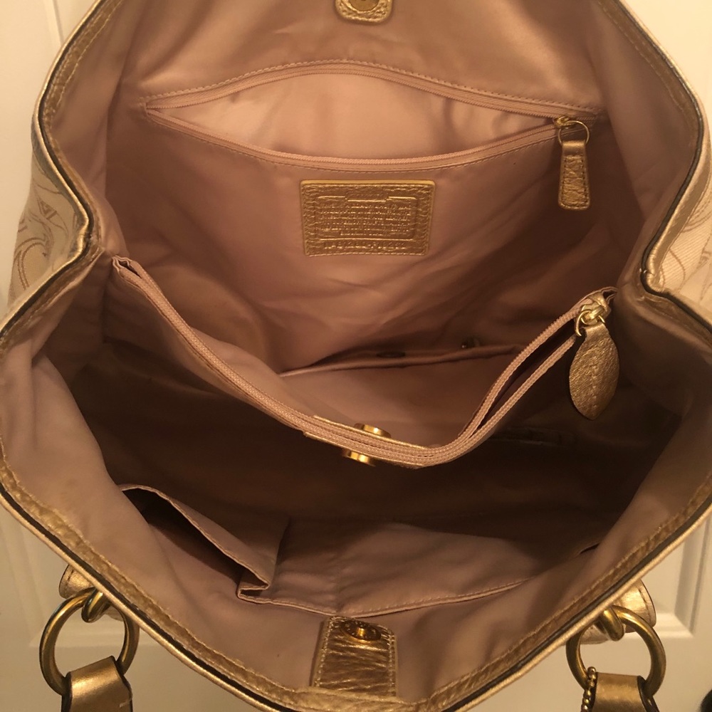 Coach Purse - Picture 3 of 8